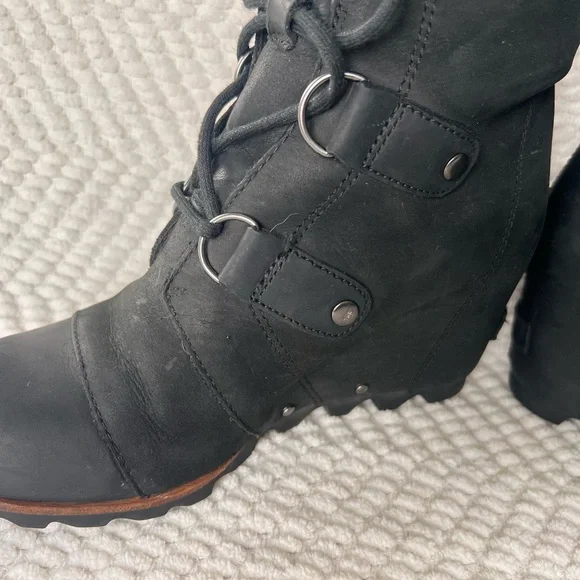 Sorel Black Women's Joan of Arctic - Picture 3 of 10